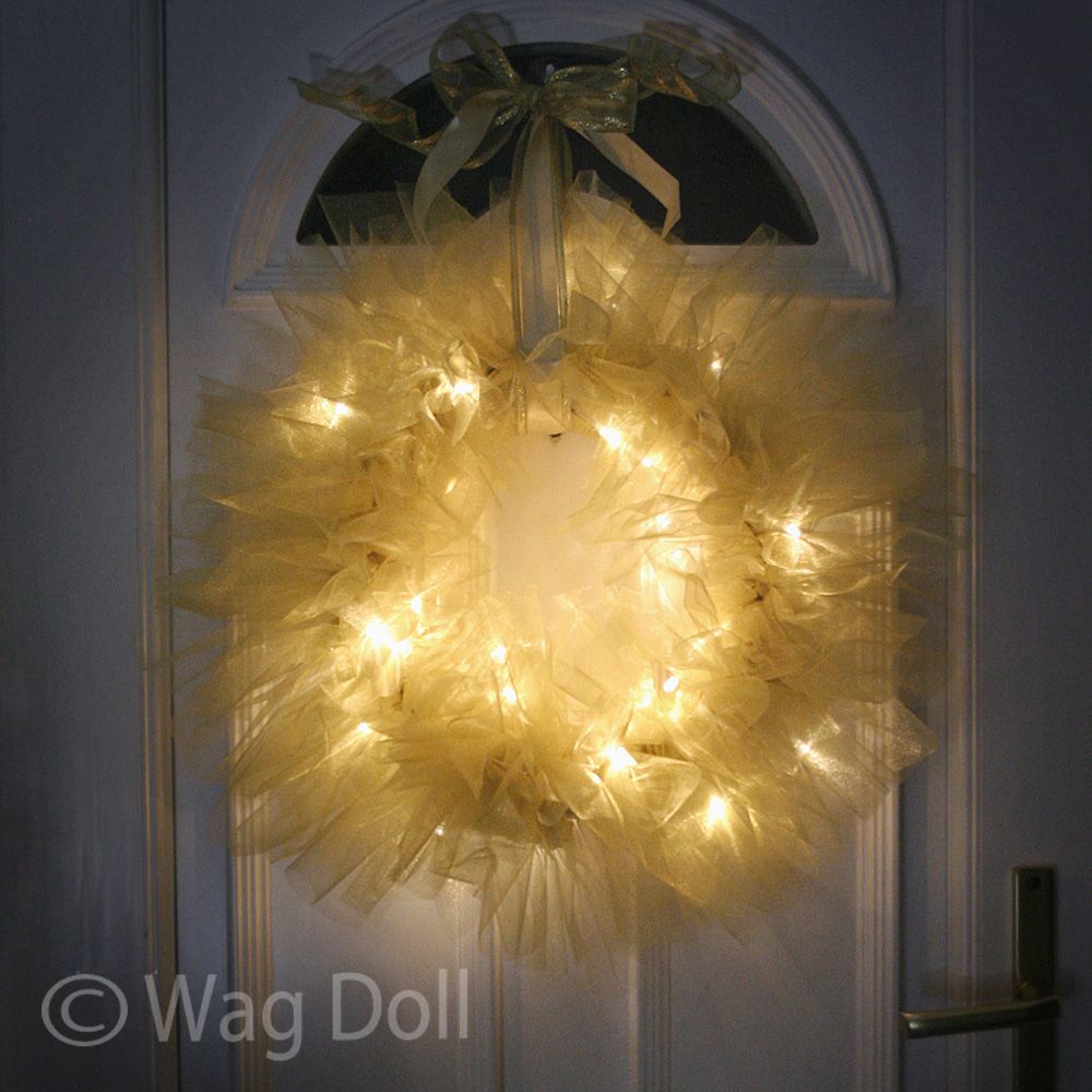 fairy light christmas wreath