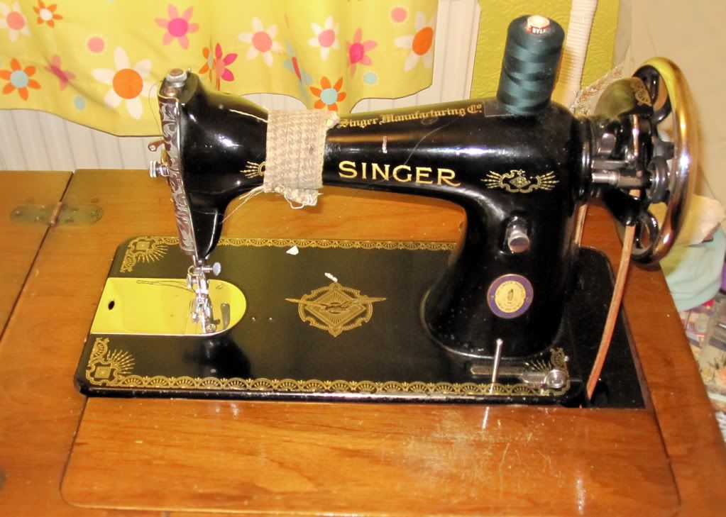 vintage treadle singer sewing machine