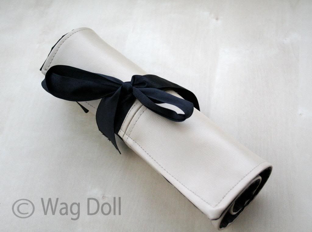 faux leather make-up brush roll