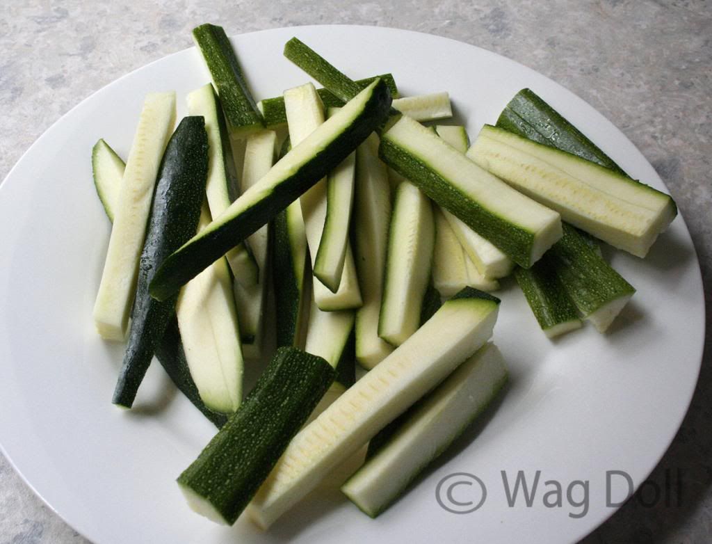 raw courgettes sliced