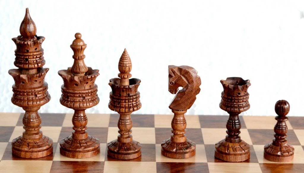 Chess Set Limited Edition Set photo chess-lotus-with-chess-box-

_zps8511c634.jpg