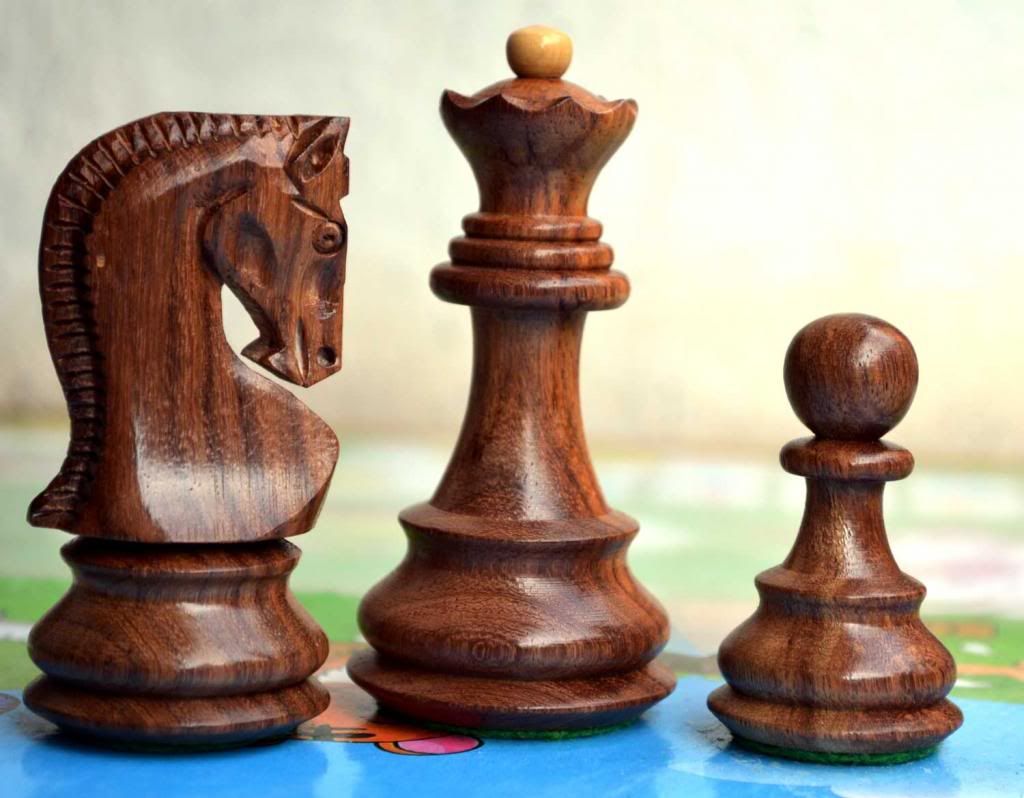 zagreb
chess set photo zbreg-chess-set-
3_zps8186b4ec.jpg