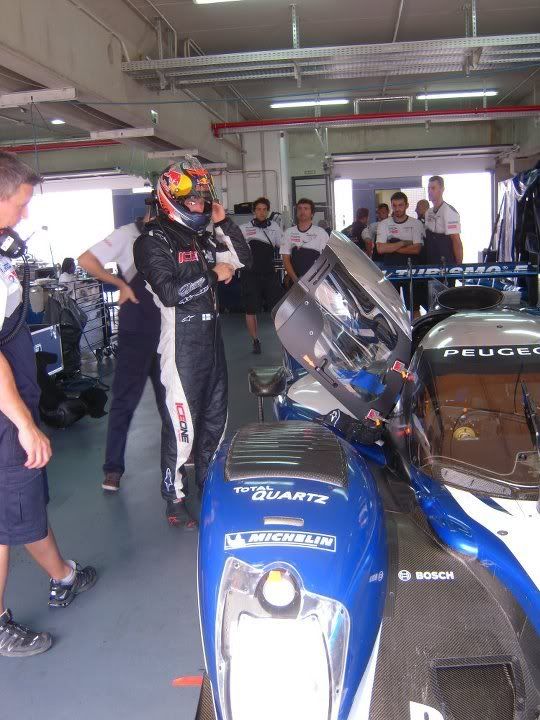 http://i1197.photobucket.com/albums/aa425/kimibolygo/Le%20Mans%20Series/Test%20on%20Motorland%20Circuit%202011%20August/2.jpg?t=1314211593