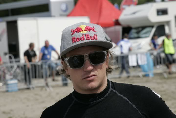 http://i1197.photobucket.com/albums/aa425/kimibolygo/WRC/ADAC%20German%20Rally%202011/66.jpg?t=1313784693