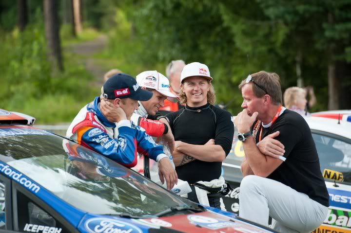 http://i1197.photobucket.com/albums/aa425/kimibolygo/WRC/Neste%20Oil%20Rally%20Finland%202011/422.jpg?t=1312660840