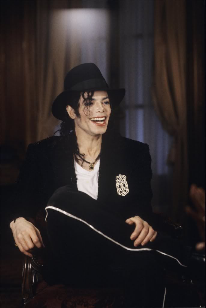 -michael-jackson-18740113-1716-2560.jpg