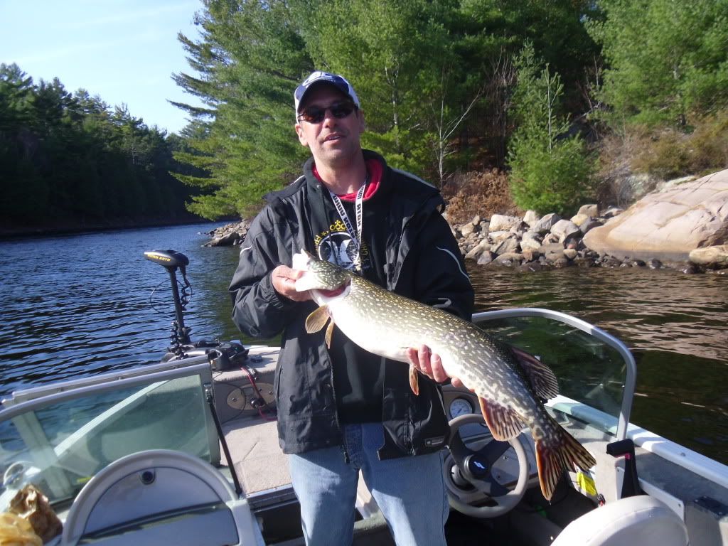 Pointe Au Baril Fishing Status