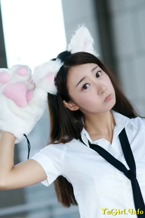 Park-Hyun-Sun-Kitty-School-Girl-06.jpg