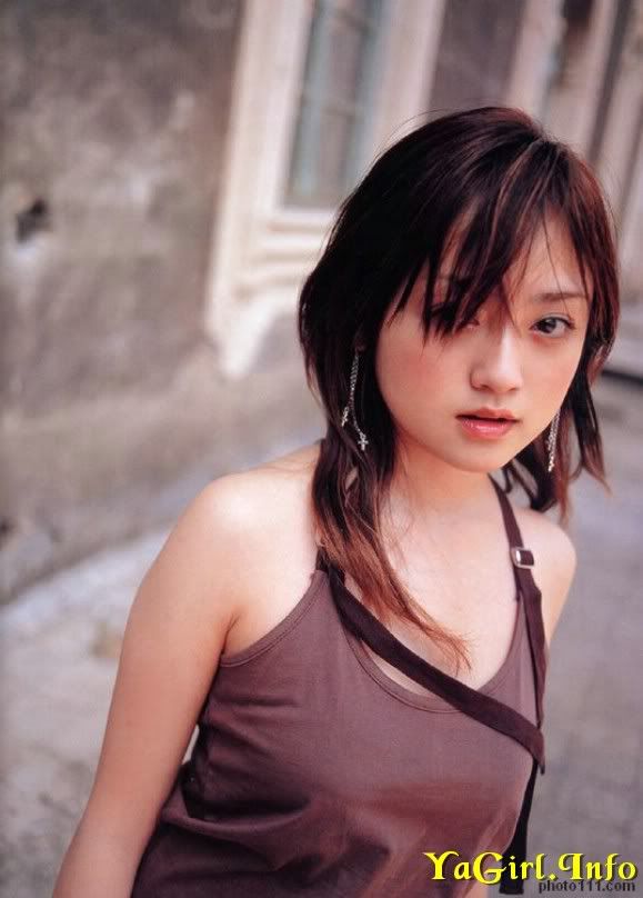  Japanese Actress and Model Yumi Adachi