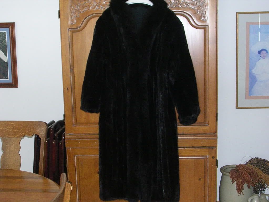 mink coat photo: mink coat minkcoat011.jpg