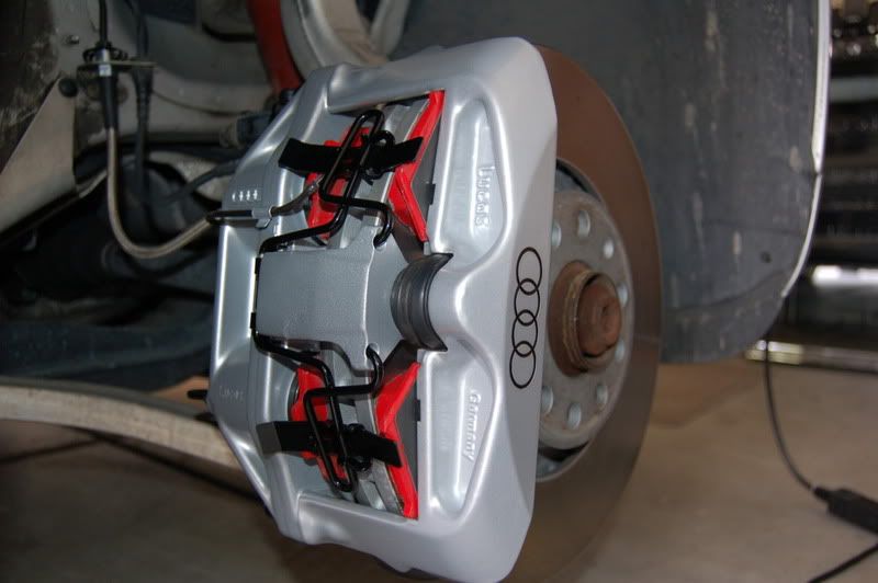 Audi A4 2.0T FSi Quattro 05-07 Front Brake Discs+Pads