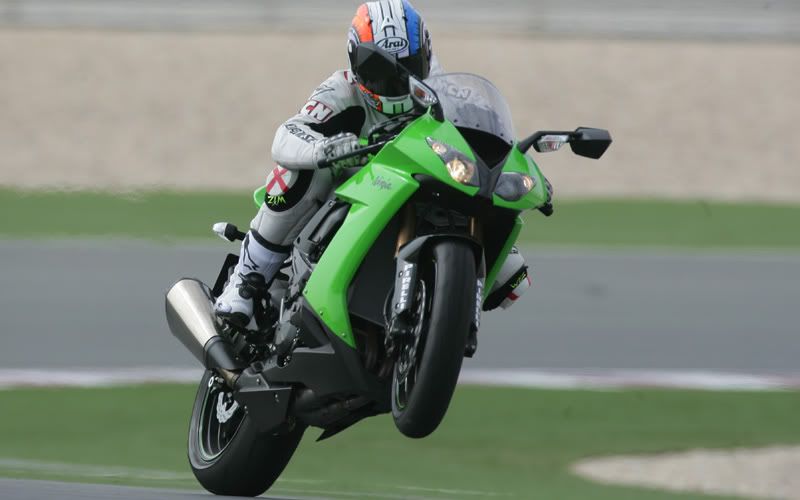 honda-cbr954rr-wheelie.gif picture by funrockerjai