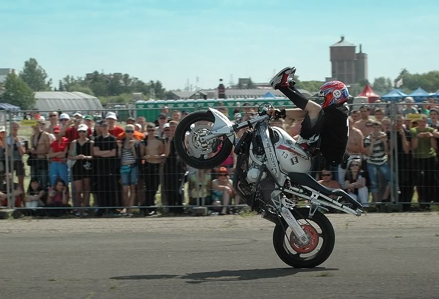 high_chair_wheelie_stunter13_litwa_2008.jpg