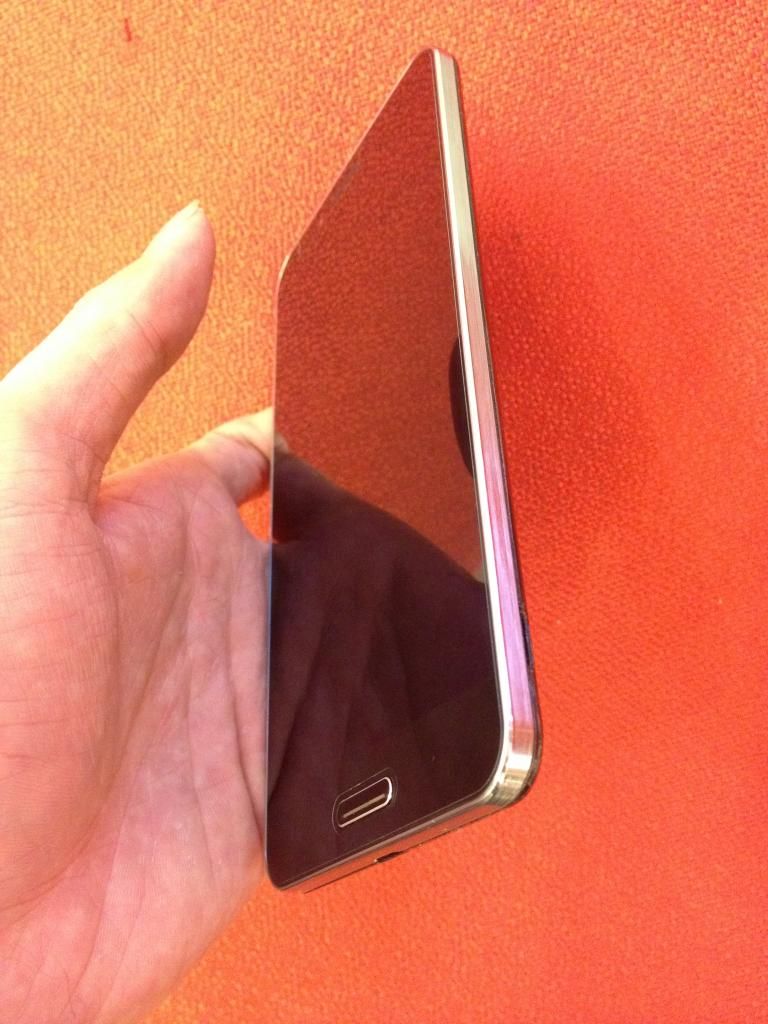 4s 16g quoc te, sky a900 dep 99% - 6