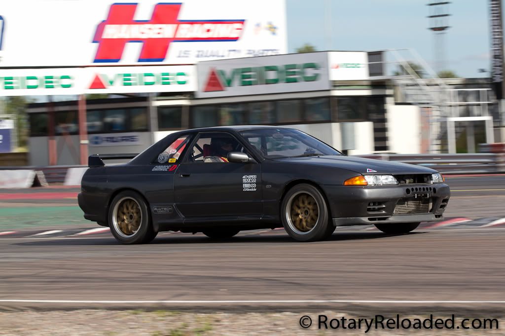 http://i1197.photobucket.com/albums/aa439/rotaryreloaded/JDM%20Face%20Off/faceoff2011-603.jpg